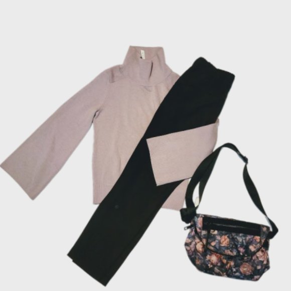 Size 4 - Lululemon City Trek Turtleneck - Picture 3 of 3